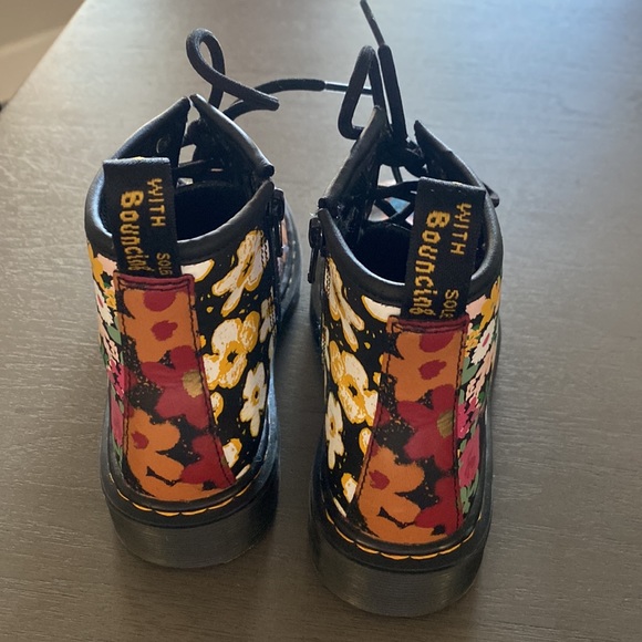 Dr. Martens Floral Mash Up Boot Sz 13 - Picture 3 of 9